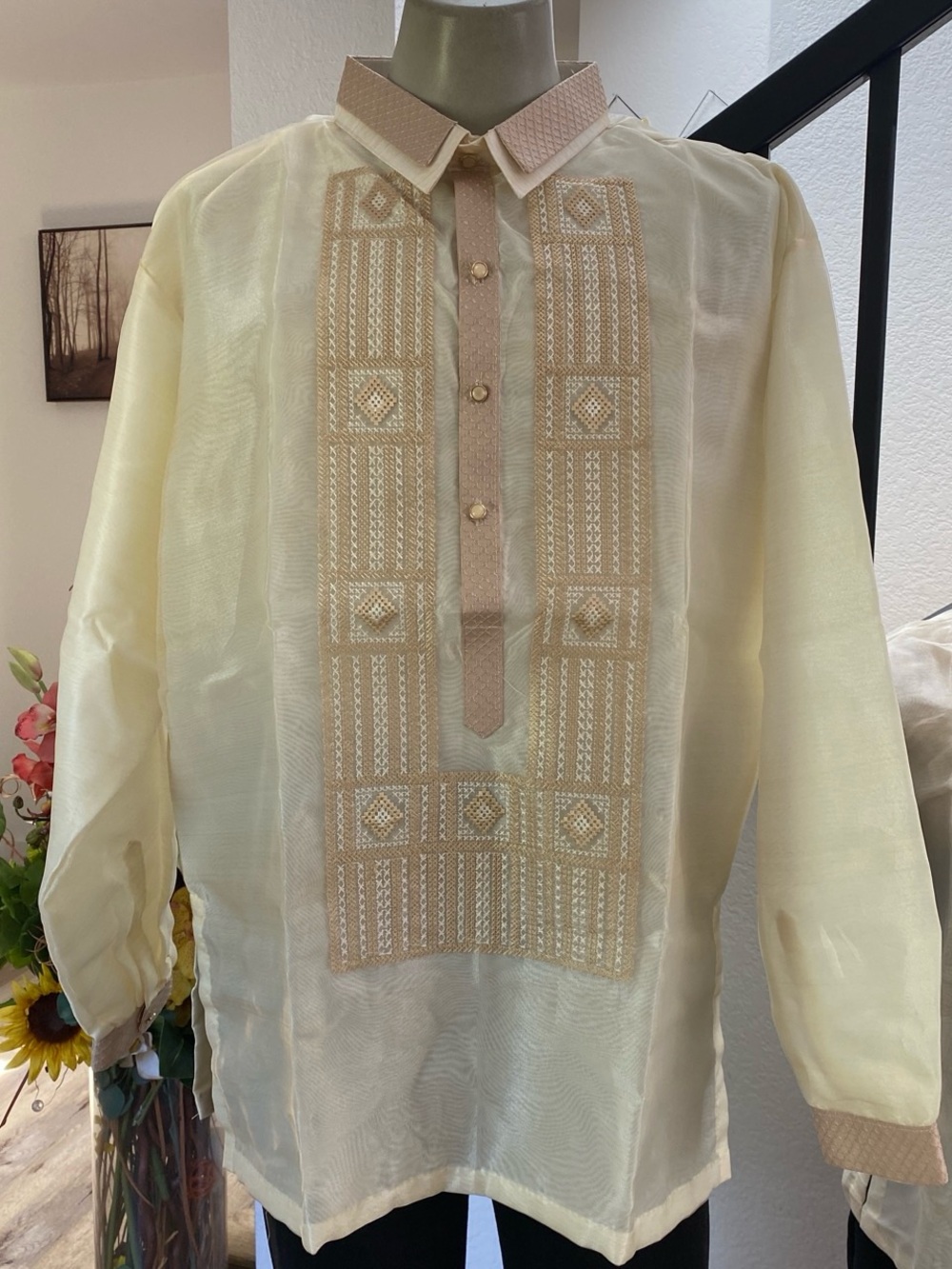 Classic 3XL Men's Barong Tagalog Dress Shirt in Light Cream
